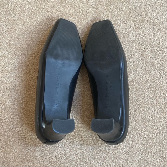 [Liz Claiborne] Navy Pumps - Picture 4 of 4